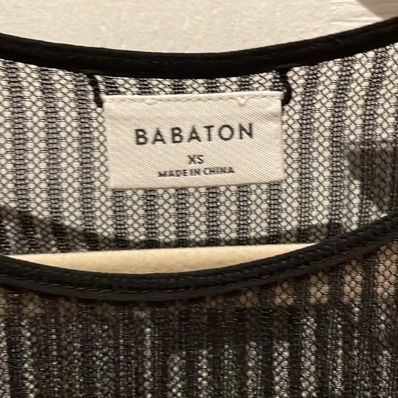 Aritzia Babaton Sheer Pinstripe Top - Brand New With Tags - Picture 6 of 7